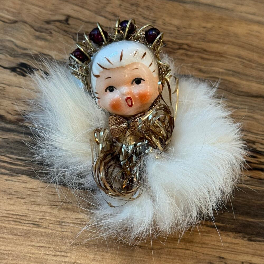 Vintage 1950s MCM Christmas Angel Corsage Brooch Ceramic Japan Kitsch Pin Fur